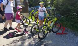 Výlety na kole nebo koloběžce